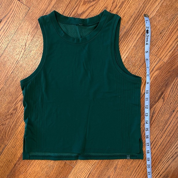 Lululemon Athletic Tank - Picture 1 of 3